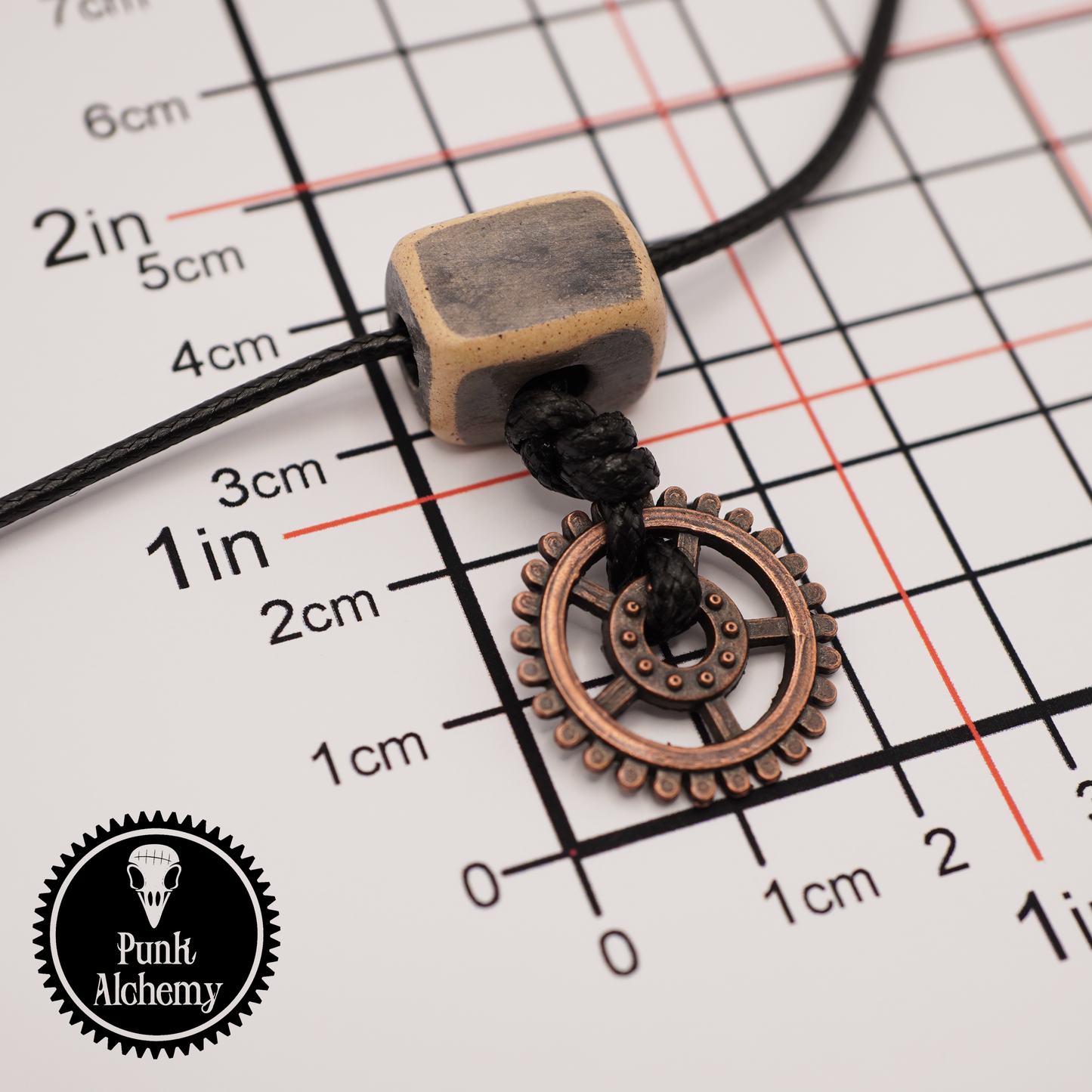 Retro Ceramic Gear Necklace – Antique Style