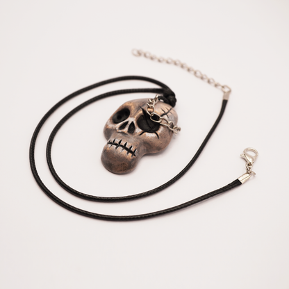Ceramic Necklace – Large Skull