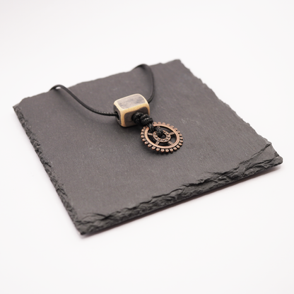 Retro Ceramic Gear Necklace – Antique Style
