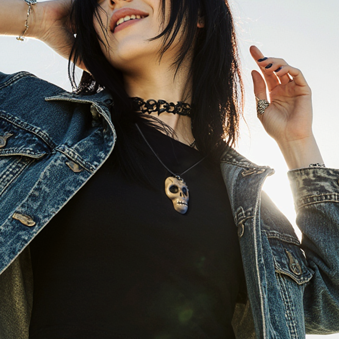 Ceramic Necklace – Large Skull