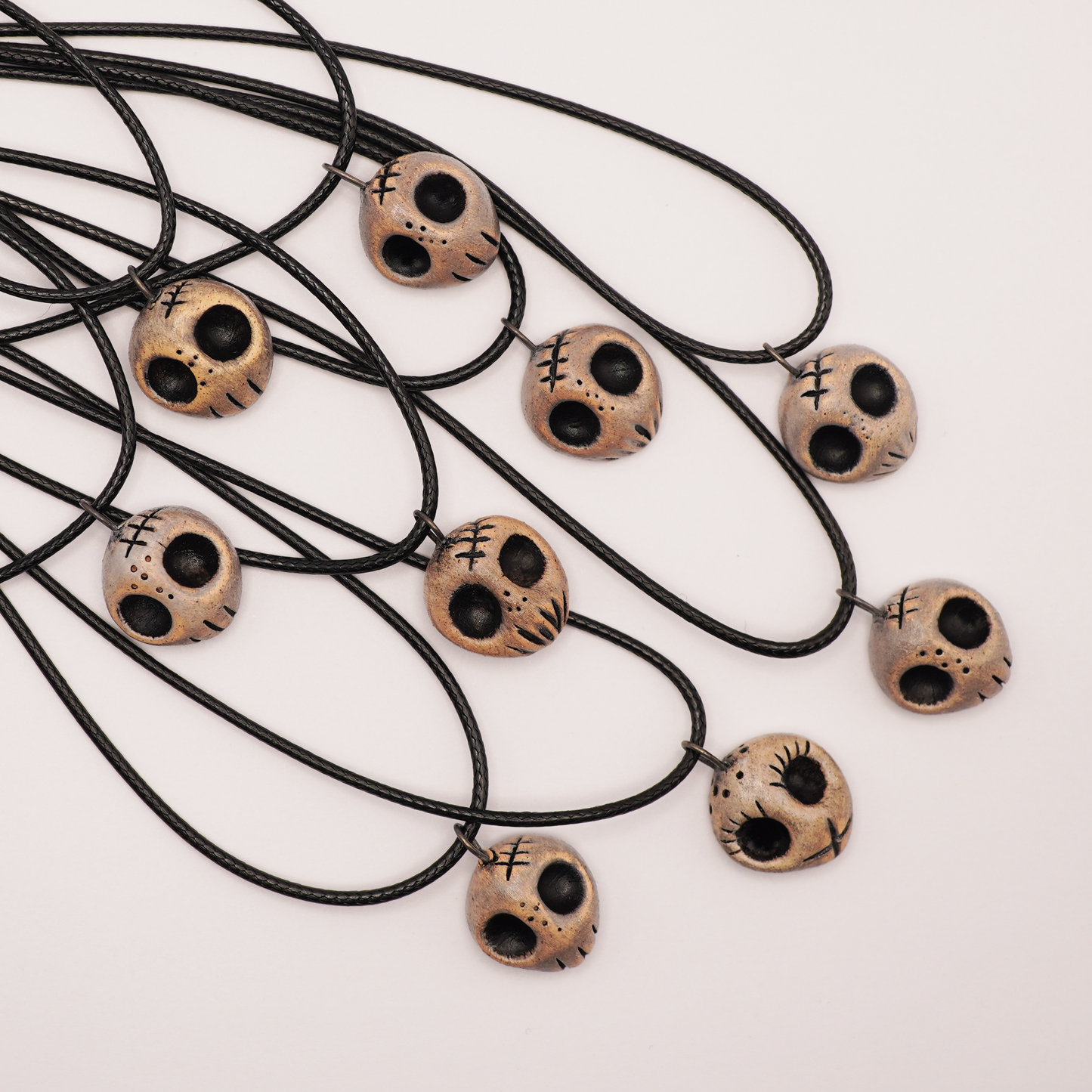 Mini Ceramic Necklace – Skull