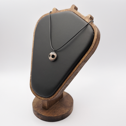 Mini Ceramic Necklace – Skull