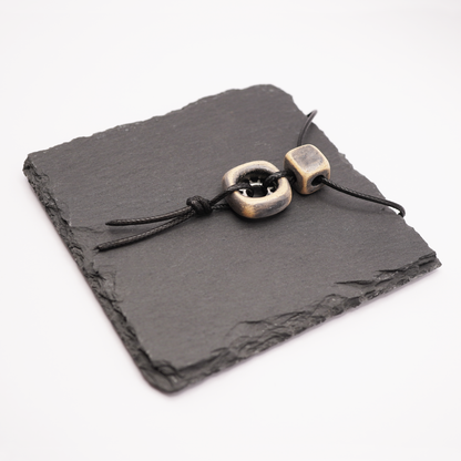 Retro Ceramic Gear Necklace – Antique, Industrial Style